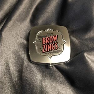 Benefit Brow Zings